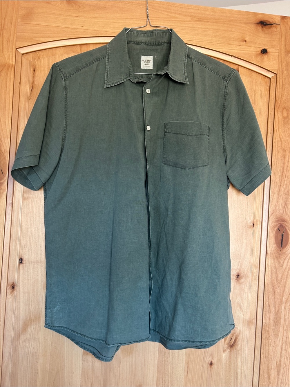 Old Navy Short-Sleeve Button-Down Shirt in Olive